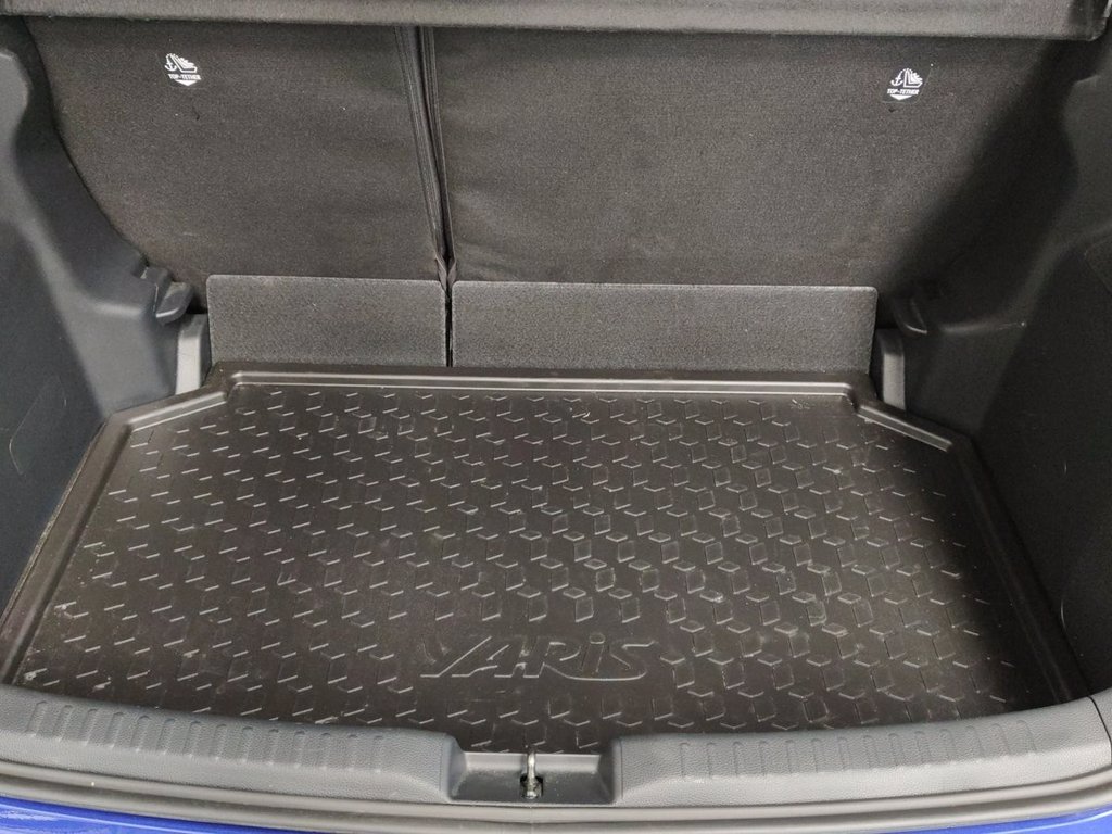 TOYOTA Yaris 1.5h trend