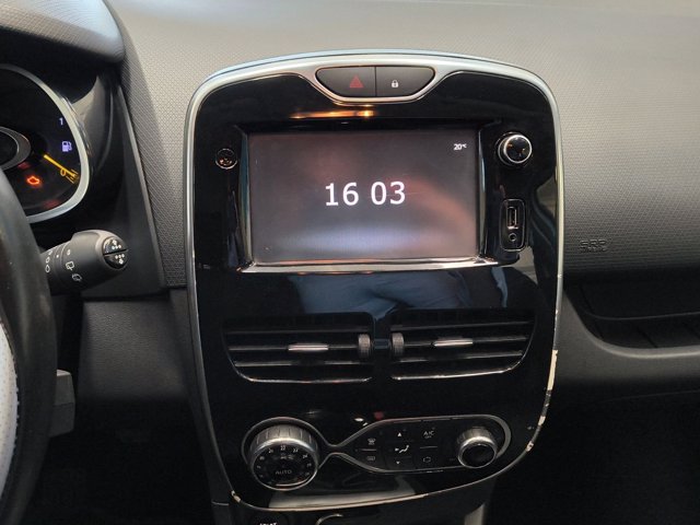 RENAULT Clio dCi 8V 90 CV Start&Stop 5 porte Energy Duel
