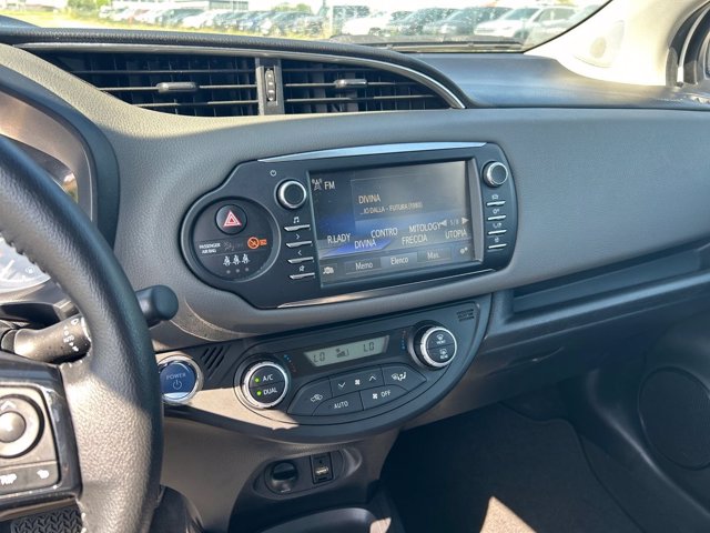 TOYOTA Yaris 1.5 Hybrid 5 porte Active