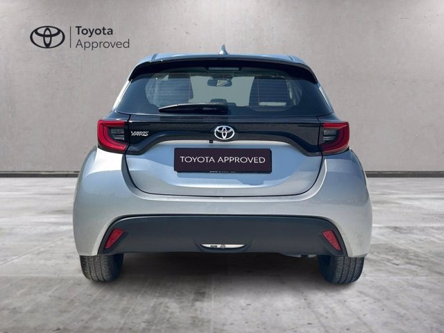 TOYOTA Yaris 1.0 trend