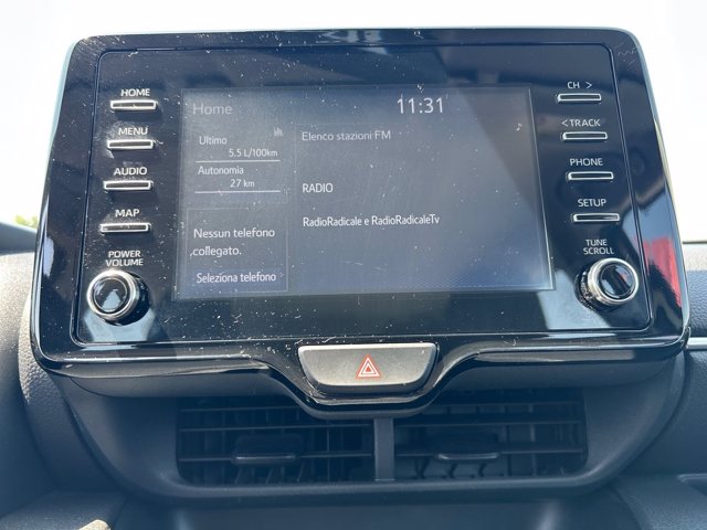 TOYOTA Yaris 1.0 trend