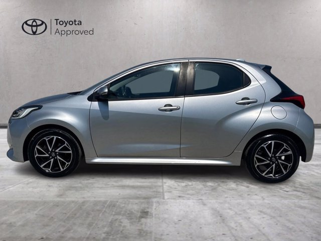 TOYOTA Yaris 1.0 trend