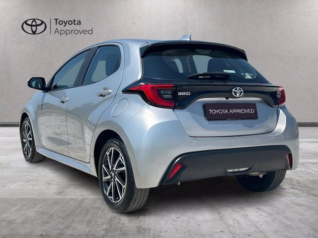 TOYOTA Yaris 1.0 trend
