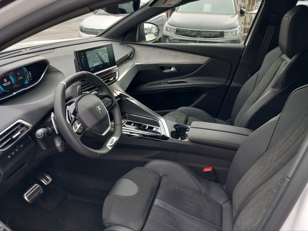 PEUGEOT 3008 1.6 hybrid phev gt 225cv e-eat8