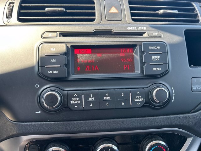 KIA Rio 5 Porte 1.2 EX