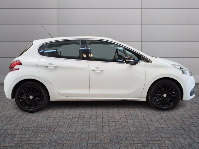 PEUGEOT 208 5p 1.2 puretech active 82cv