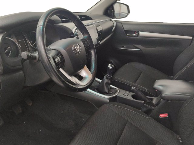 TOYOTA Hilux 2.4 D-4D 4WD 4 porte Double Cab Lounge