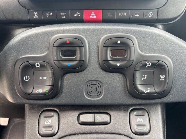 FIAT Panda 1.0 firefly hybrid city cross s&s 70cv 5p.ti
