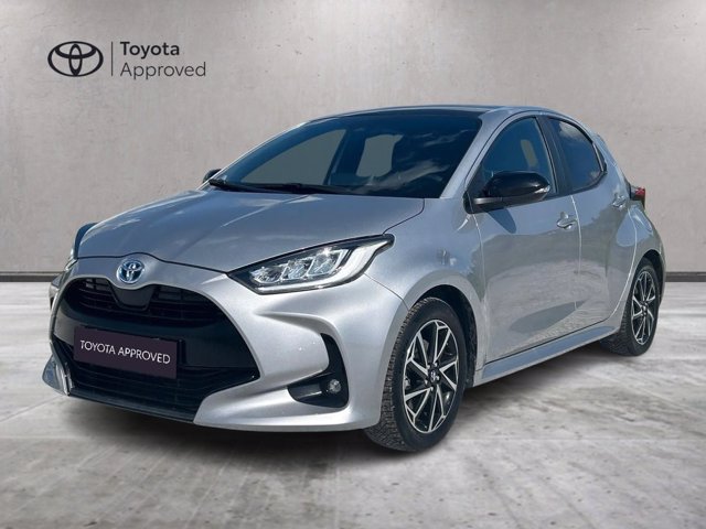TOYOTA Yaris 1.5h lounge