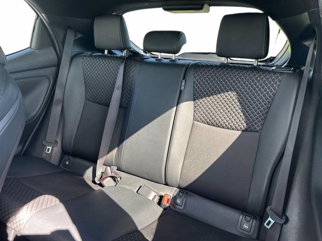 TOYOTA Yaris 1.5h lounge