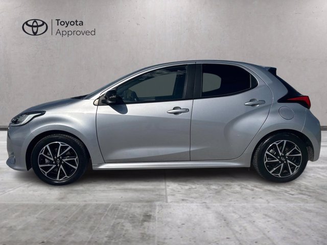 TOYOTA Yaris 1.5h lounge