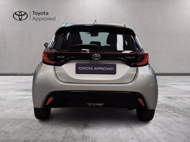TOYOTA Yaris 1.5 Hybrid 5 porte Lounge