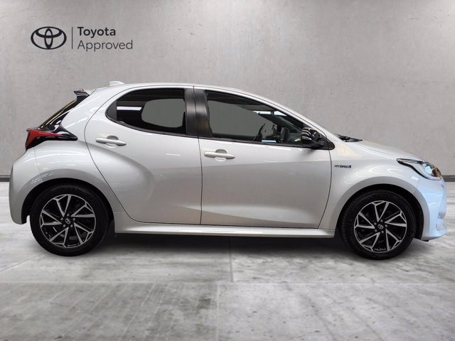 TOYOTA Yaris 1.5 Hybrid 5 porte Lounge