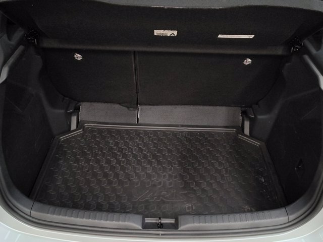 TOYOTA Yaris 1.5 Hybrid 5 porte Lounge