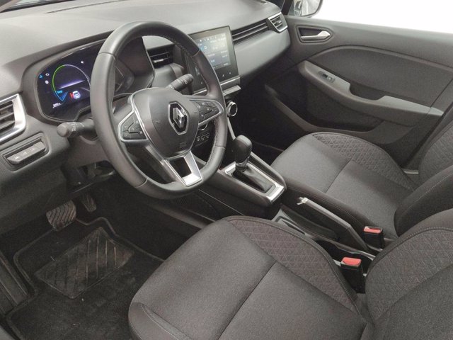 RENAULT Clio 1.6 e-tech full hybrid techno 145cv auto