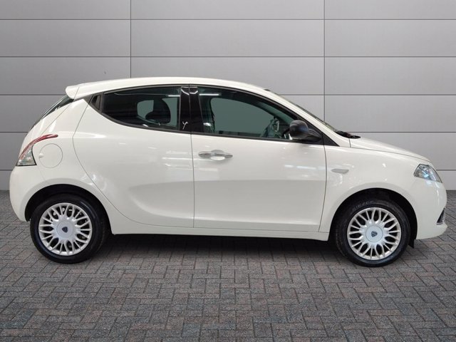 LANCIA Ypsilon 1.2 silver 69cv