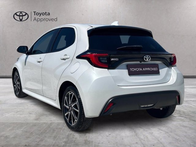 TOYOTA Yaris 1.0 dynamic