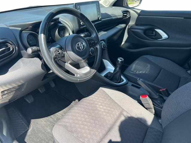 TOYOTA Yaris 1.0 dynamic