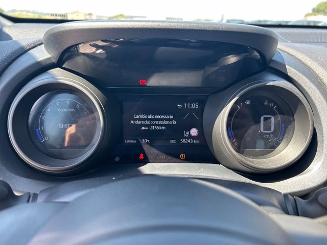TOYOTA Yaris 1.0 dynamic