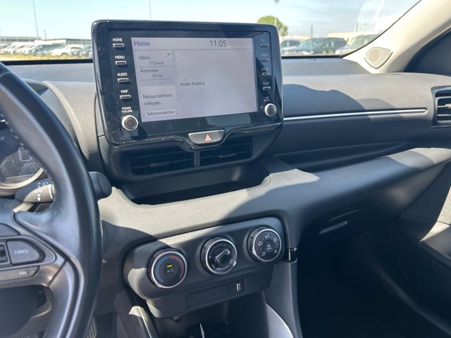 TOYOTA Yaris 1.0 dynamic