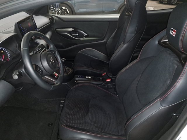 TOYOTA Gr yaris 1.6 circuit