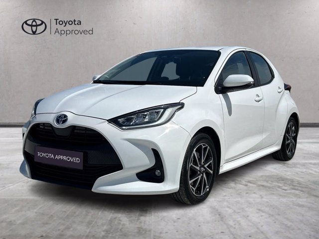 TOYOTA Yaris 1.5h trend