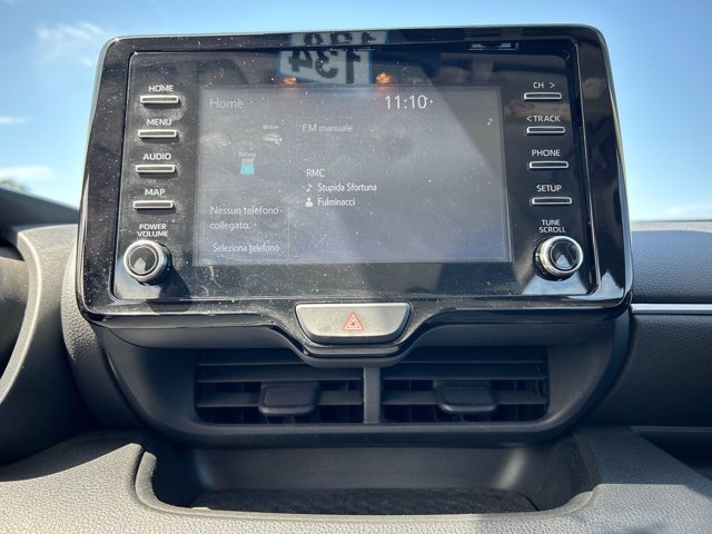 TOYOTA Yaris 1.5h trend
