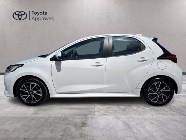 TOYOTA Yaris 1.5h trend