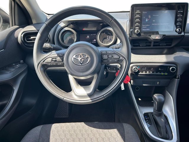TOYOTA Yaris 1.5h trend