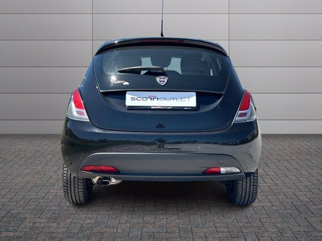 LANCIA Ypsilon 1.2 8v elefantino 69cv my14