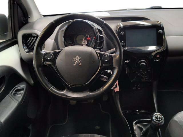 PEUGEOT 108 VTi 72 5 porte Allure