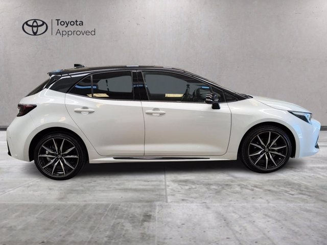 TOYOTA Corolla GR SPORT 1.8 Hybrid