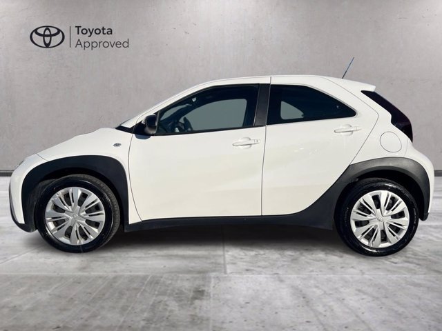 TOYOTA Aygo x 1.0 active 72cv