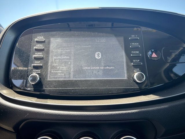 TOYOTA Aygo x 1.0 active 72cv s-cvt