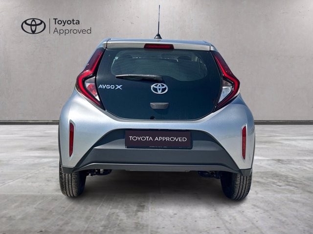 TOYOTA Aygo x 1.0 active 72cv