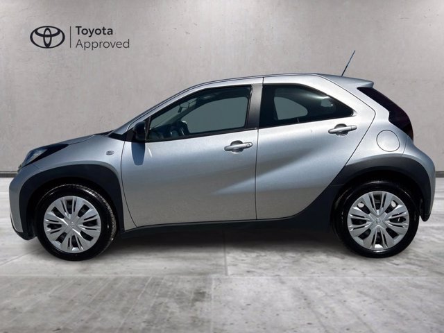 TOYOTA Aygo x 1.0 active 72cv