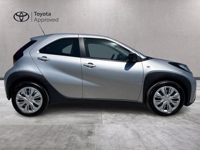 TOYOTA Aygo x 1.0 active 72cv