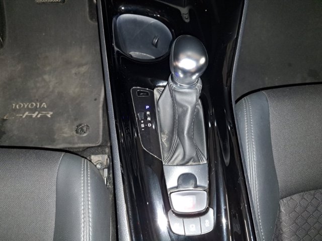 TOYOTA C-HR 2.0 Hybrid E-CVT Trend