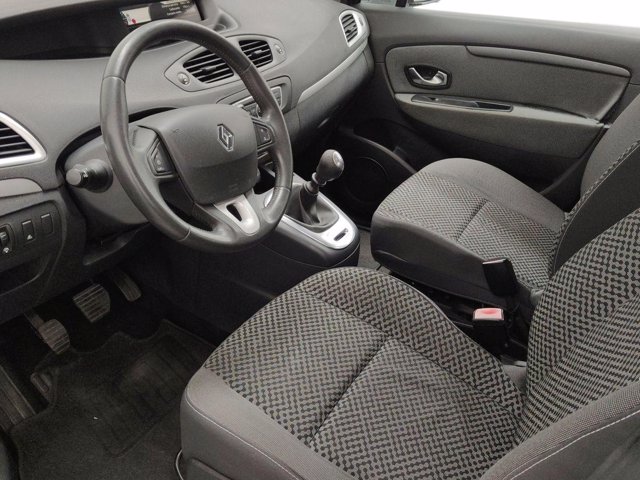 RENAULT Scenic x-mod 1.6 attractive