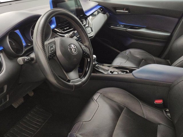 TOYOTA C-hr 1.8h lounge 2wd e-cvt