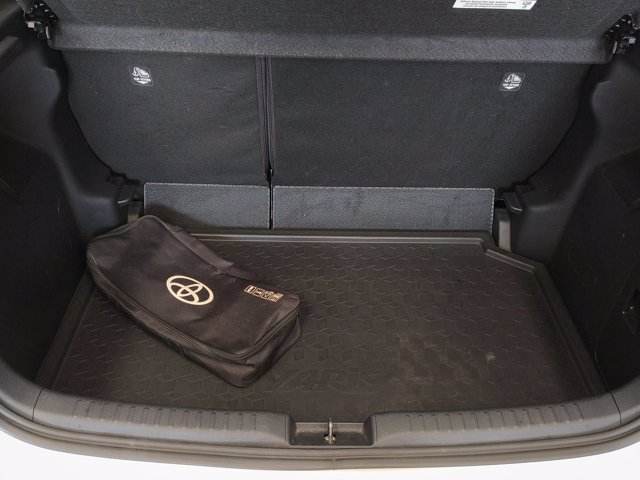 TOYOTA Yaris 1.0 5 porte Trend
