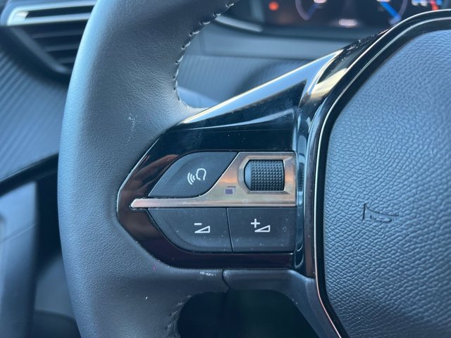 PEUGEOT 2008 1.2 puretech allure s&s 100cv