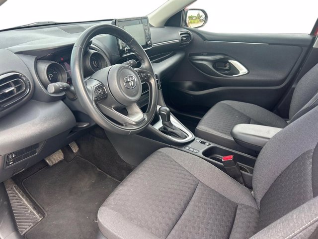 TOYOTA Yaris 1.5h trend