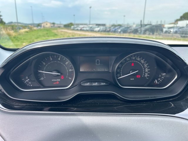PEUGEOT 208 5p 1.2 puretech allure s&s 82cv neopatentati