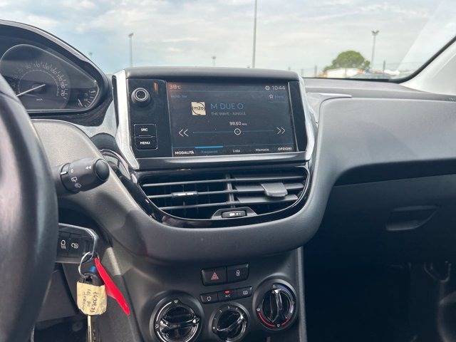 PEUGEOT 208 5p 1.2 puretech allure s&s 82cv neopatentati