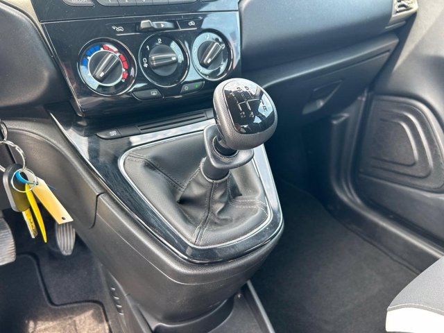 LANCIA Ypsilon 1.2 8v elefantino 69cv my14