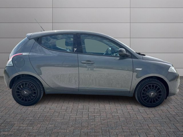 LANCIA Ypsilon 1.2 8v elefantino 69cv my14