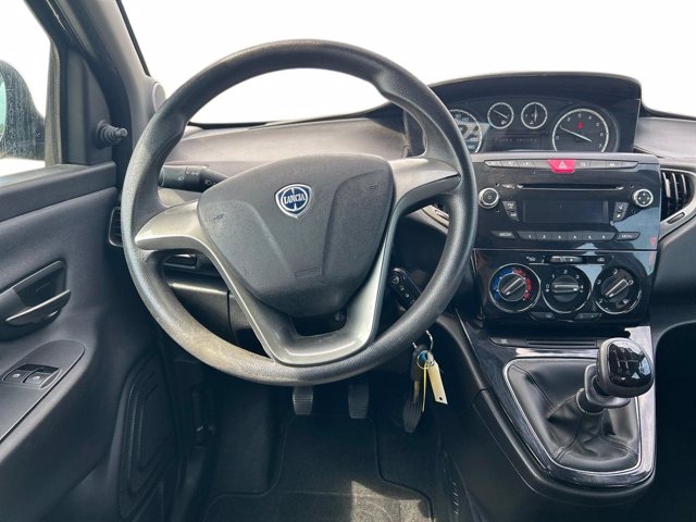 LANCIA Ypsilon 1.2 8v elefantino 69cv my14