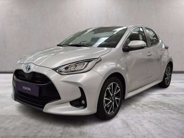 TOYOTA Yaris 1.5h style