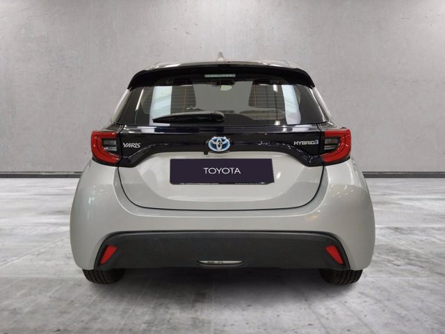 TOYOTA Yaris 1.5h style